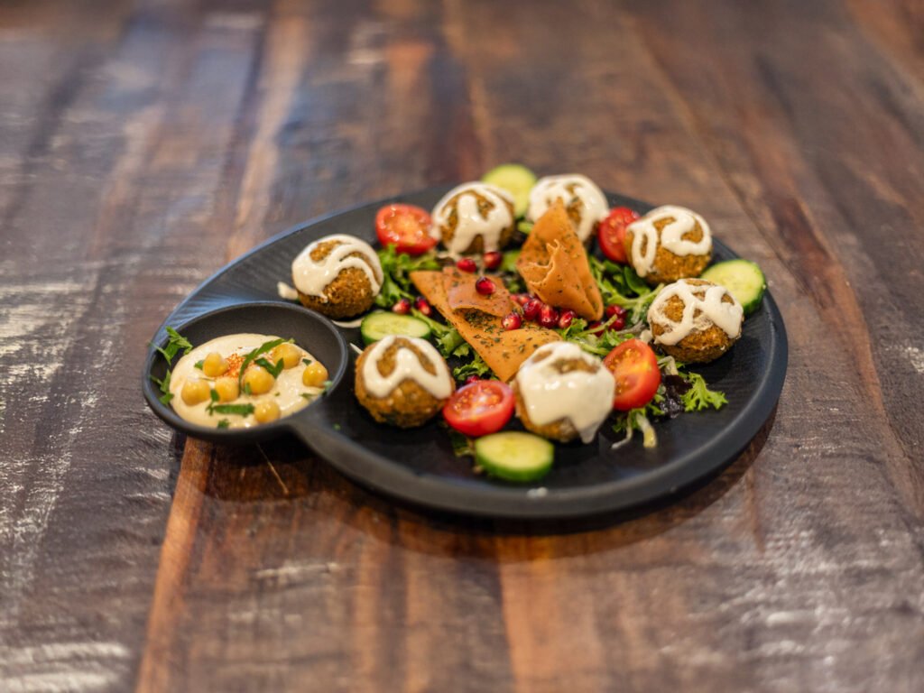 13006244 falafelerie esslingen food dish falafel box